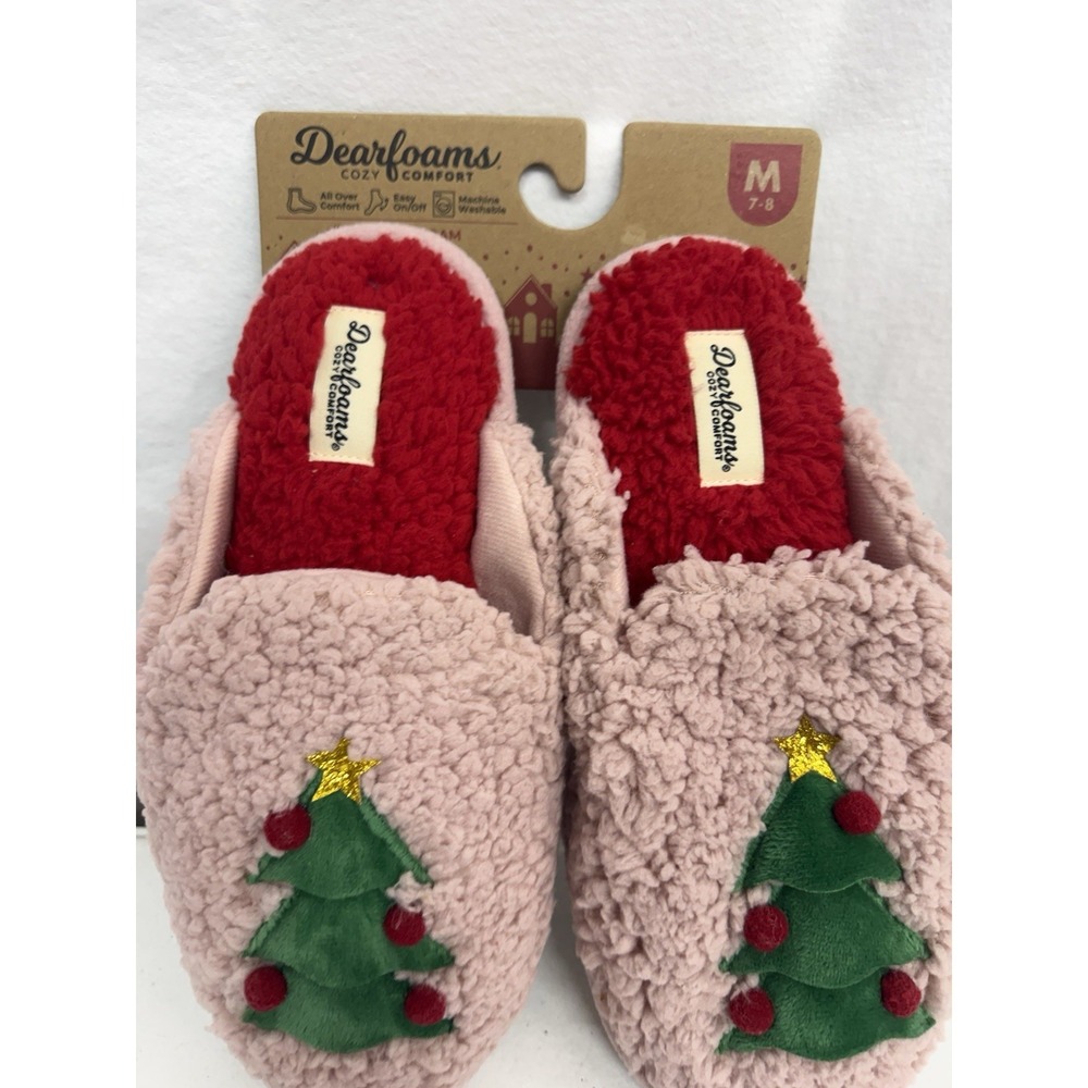 Dearfoams slippers 7-8 womens Pink With Christmas Tree